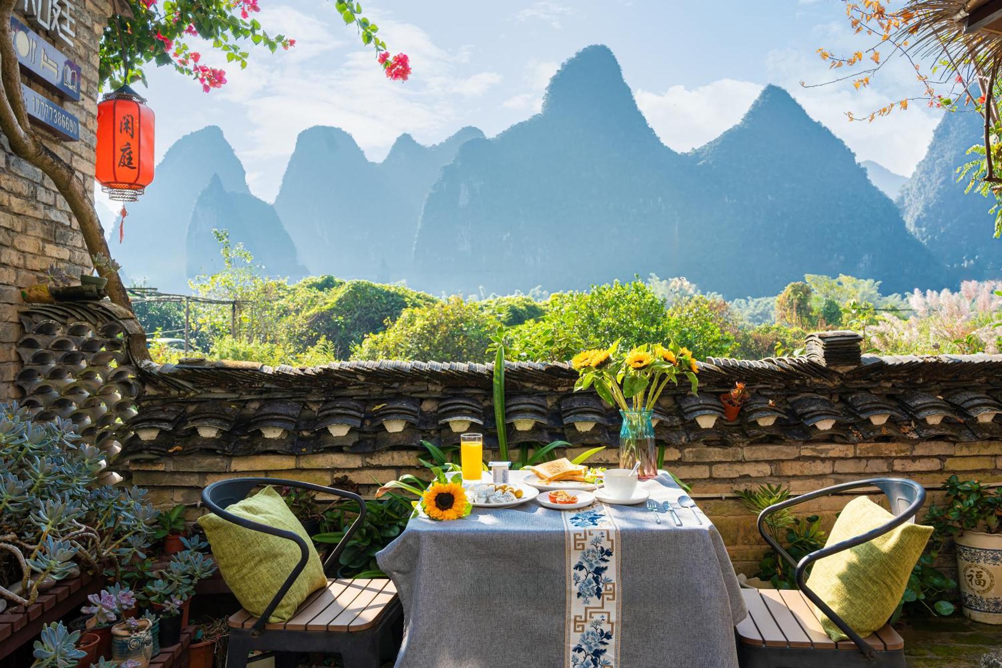 Leisure Courtyard Hotel Yangshuo-Free Shuttle Bus To Yangshuo Station Stay 2 Nights One Way Kültér fotó